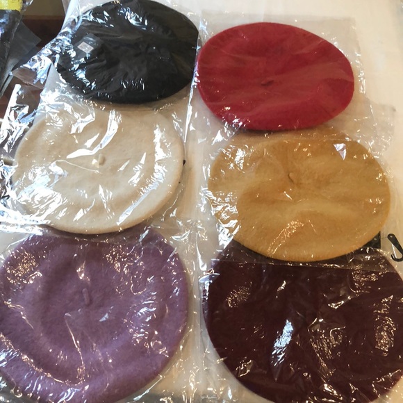 Beret - Picture 3 of 3